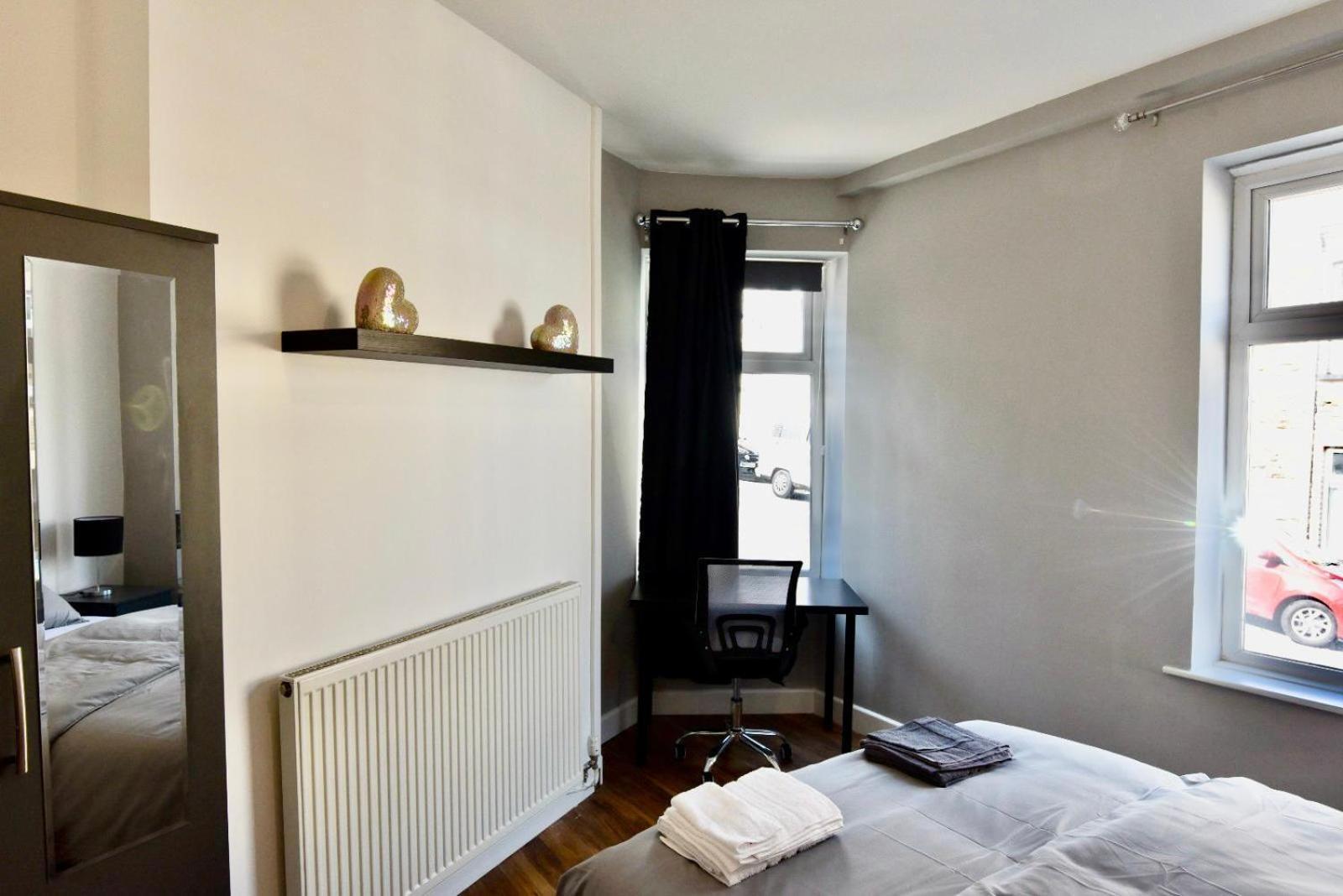 Come On In Lucas Street Newport Train Station Sleep Upto 8 Vila Exterior foto