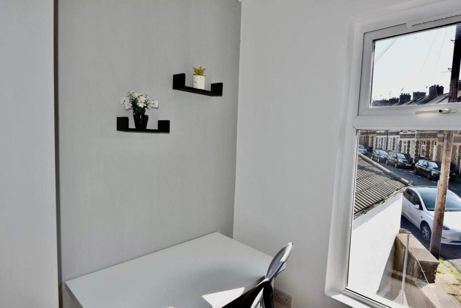 Come On In Lucas Street Newport Train Station Sleep Upto 8 Vila Exterior foto