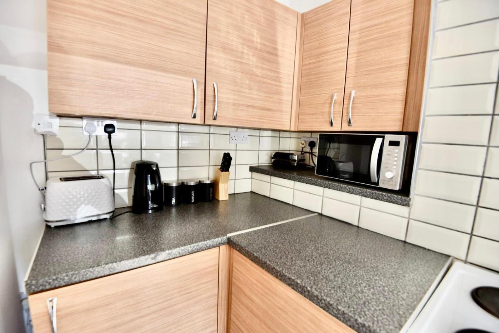 Come On In Lucas Street Newport Train Station Sleep Upto 8 Vila Exterior foto