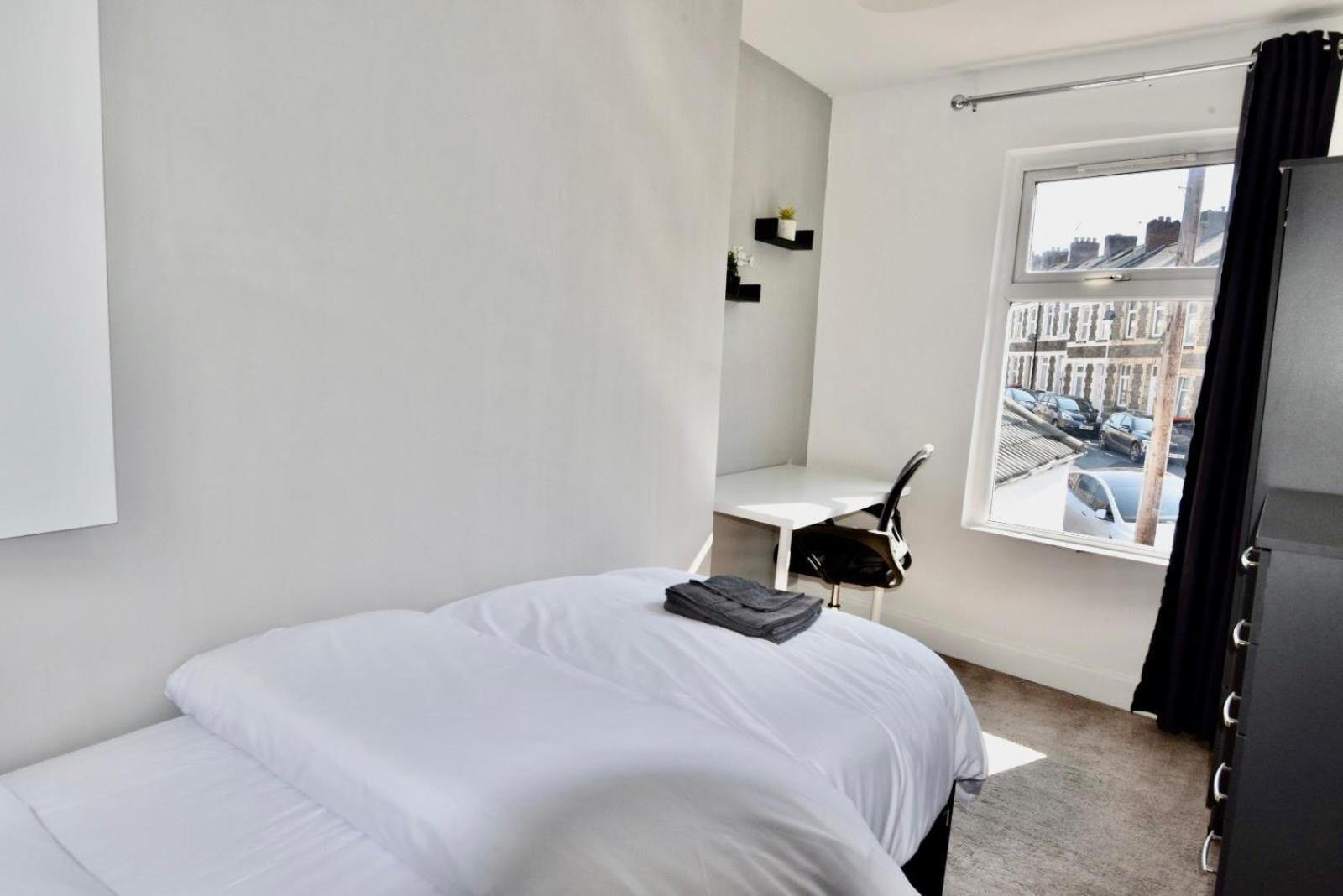 Come On In Lucas Street Newport Train Station Sleep Upto 8 Vila Exterior foto